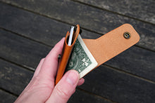 Load image into Gallery viewer, The Ranger - Wallet (Badalassi Carlo Wax - Olmo)