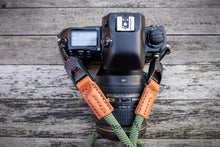Load image into Gallery viewer, The Savanna braided camera strap (Green braided rope - Horween Derby English Tan)