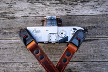 Load image into Gallery viewer, The Savanna leather camera strap (Badalassi Carlo Wax - Cognac)