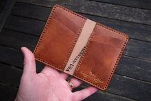 Load image into Gallery viewer, The Cambridge - Vertical bifold wallet (Horween Dublin - Natural)
