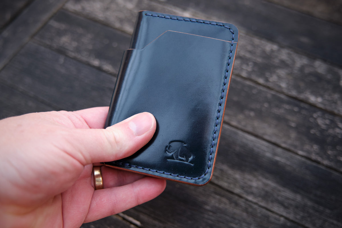 The Cambridge - Vertical bifold wallet (Horween Dublin - Natural